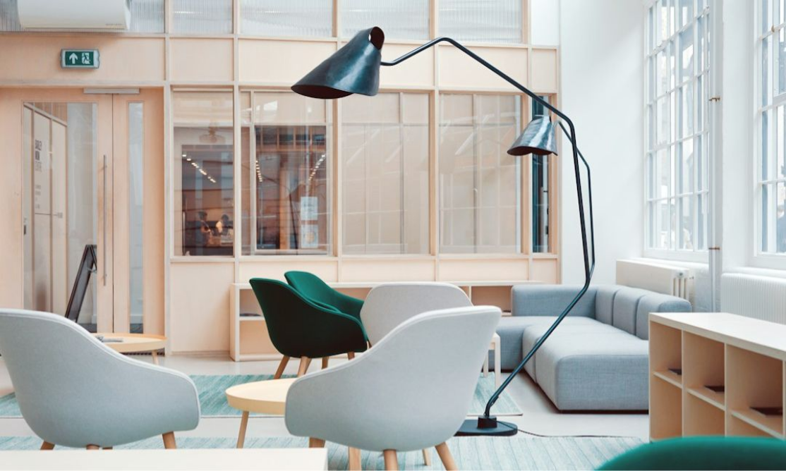 Modern interior with circular table and chairs